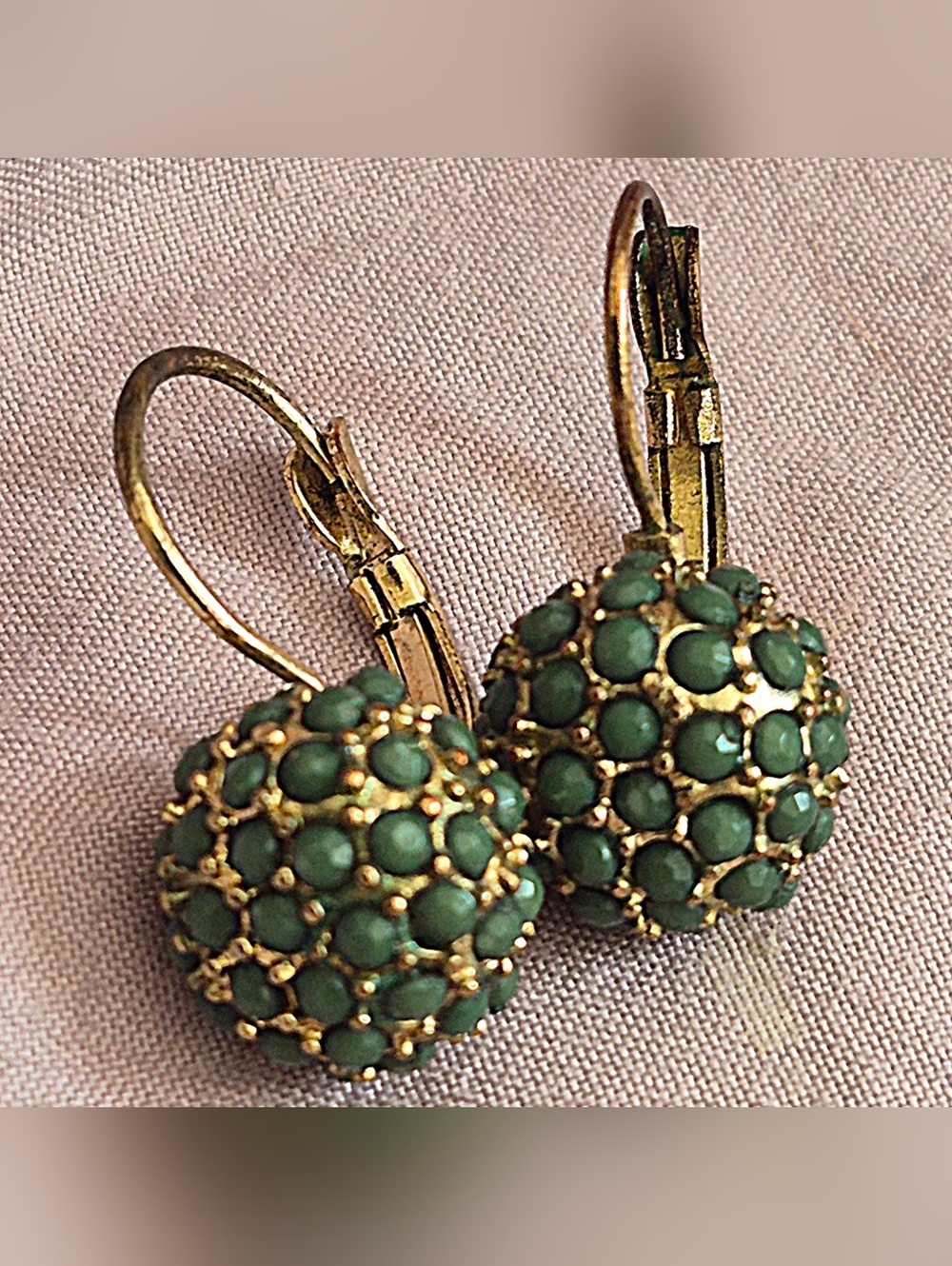 Vintage Dome Green Stone earrings